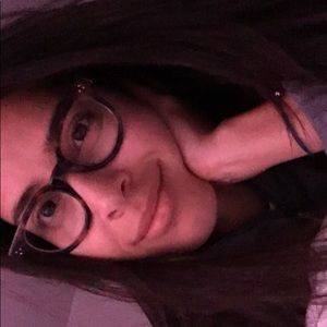 Meet your Posher, Ella